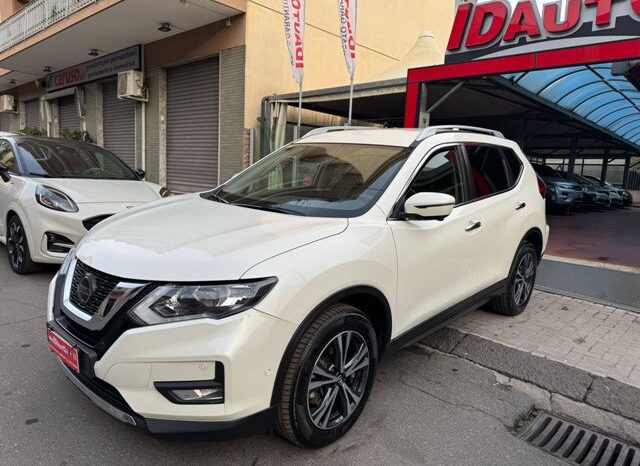 
								Nissan X-Trail 1.7 dCi 150 2WD Tekna full									