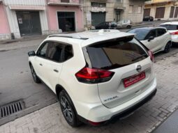 
										Nissan X-Trail 1.7 dCi 150 2WD Tekna full									