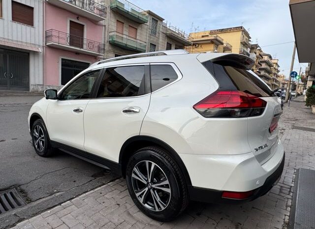 
								Nissan X-Trail 1.7 dCi 150 2WD Tekna full									