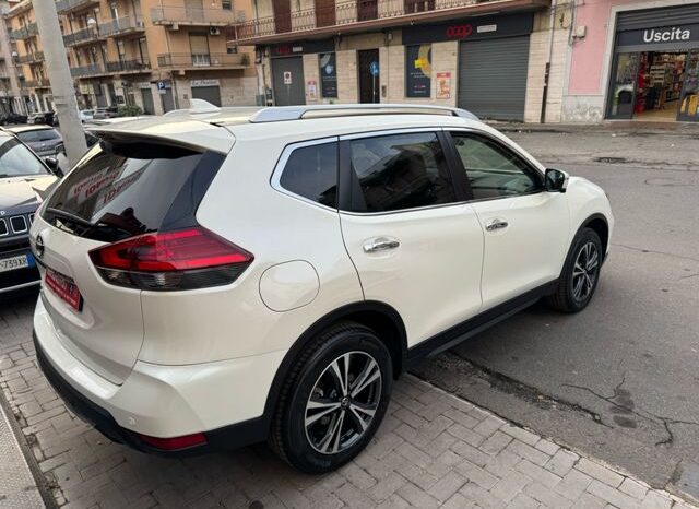 
								Nissan X-Trail 1.7 dCi 150 2WD Tekna full									