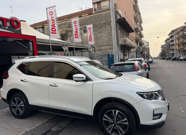 
								Nissan X-Trail 1.7 dCi 150 2WD Tekna full									