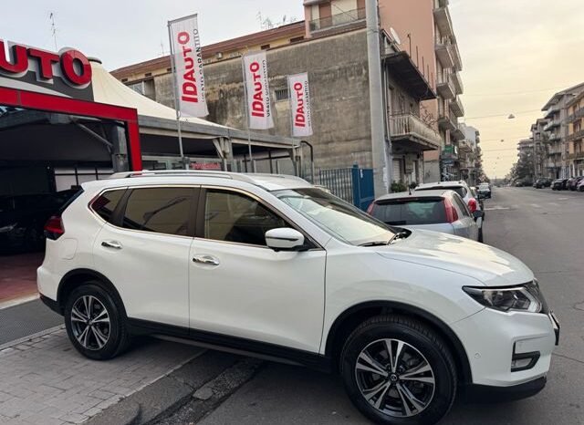 
								Nissan X-Trail 1.7 dCi 150 2WD Tekna full									