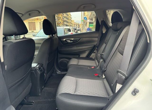 
								Nissan X-Trail 1.7 dCi 150 2WD Tekna full									