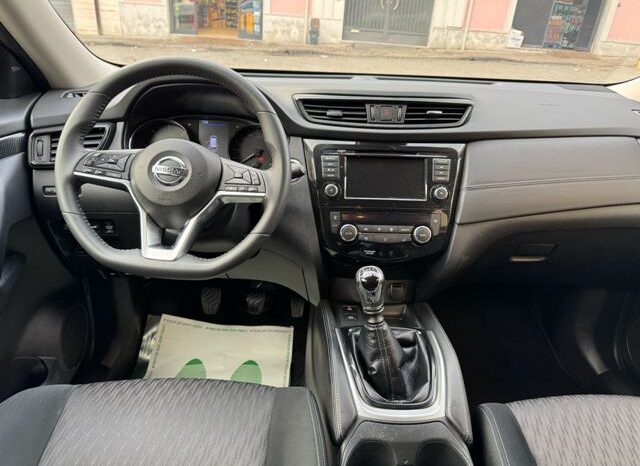 
								Nissan X-Trail 1.7 dCi 150 2WD Tekna full									