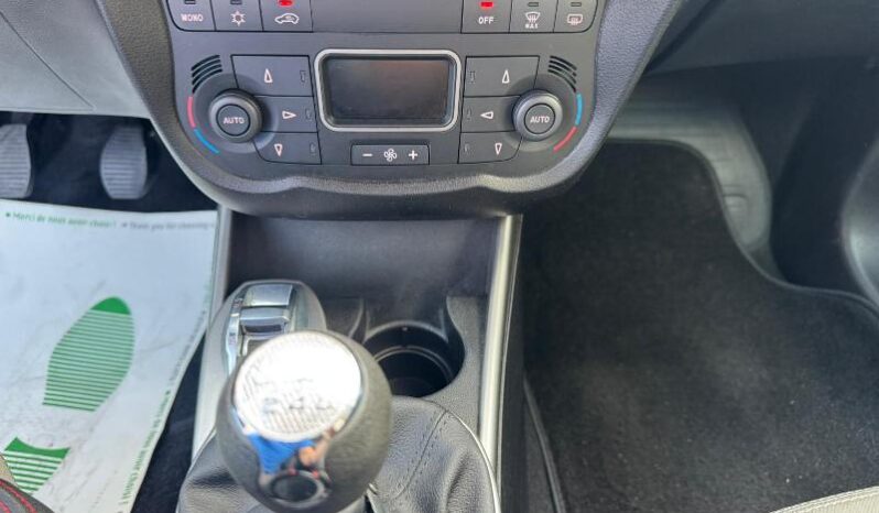 
								Alfa Romeo MiTo 1.6 JTDm-2 120 CV S&S Distinctive full									