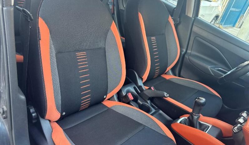 
								Nissan Micra 1.0L benzina 71 CV 12V 5 porte Business full									