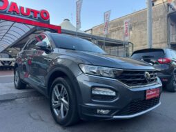 
										Volkswagen T-Roc 1.0 TSI 110 CV R-LINE full									