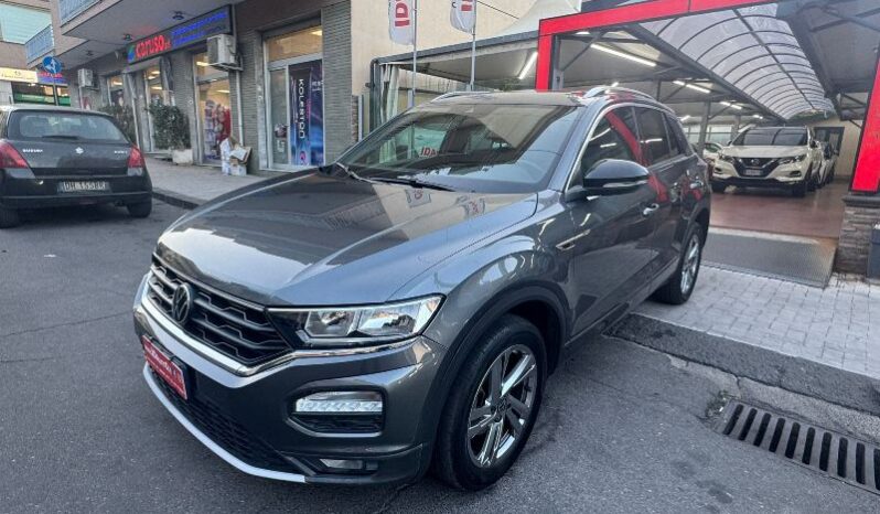 
								Volkswagen T-Roc 1.0 TSI 110 CV R-LINE full									