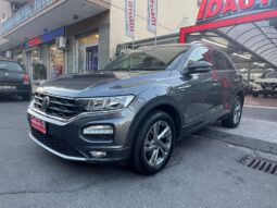 
										Volkswagen T-Roc 1.0 TSI 110 CV R-LINE full									