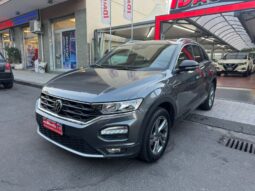 
										Volkswagen T-Roc 1.0 TSI 110 CV R-LINE full									