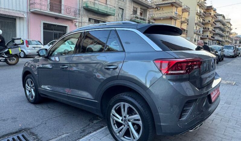 
								Volkswagen T-Roc 1.0 TSI 110 CV R-LINE full									