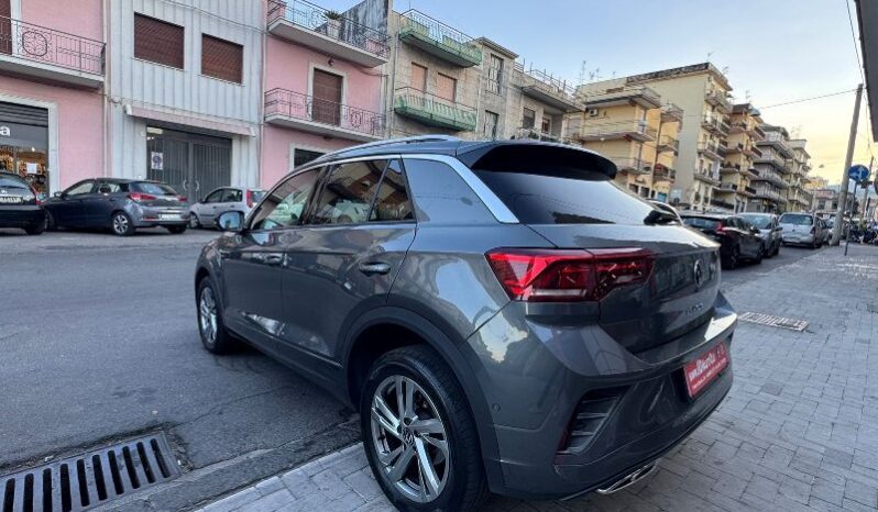 
								Volkswagen T-Roc 1.0 TSI 110 CV R-LINE full									