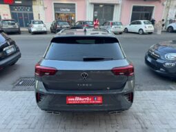 
										Volkswagen T-Roc 1.0 TSI 110 CV R-LINE full									