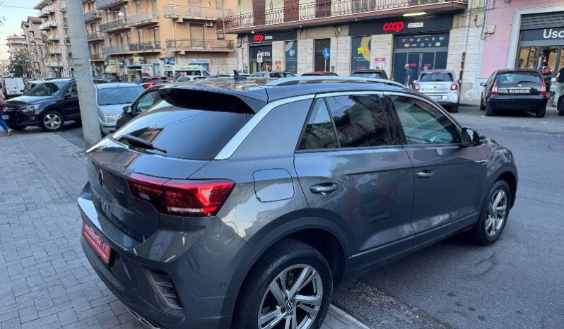 
								Volkswagen T-Roc 1.0 TSI 110 CV R-LINE full									