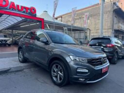 
										Volkswagen T-Roc 1.0 TSI 110 CV R-LINE full									