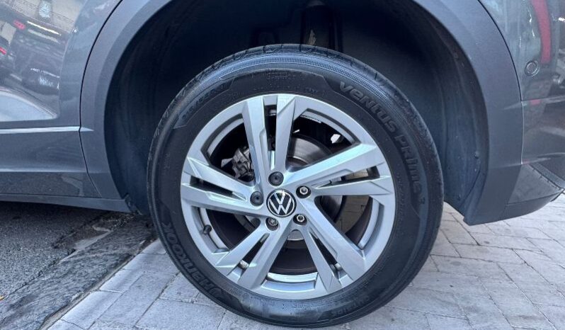 
								Volkswagen T-Roc 1.0 TSI 110 CV R-LINE full									