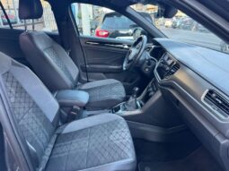 
										Volkswagen T-Roc 1.0 TSI 110 CV R-LINE full									