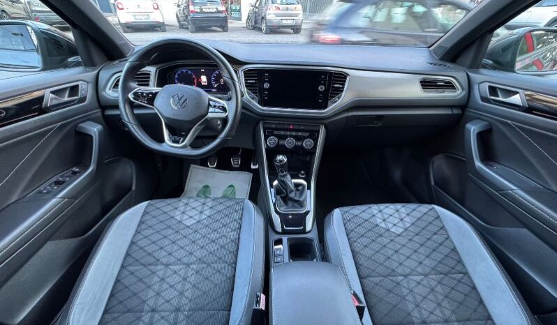 
								Volkswagen T-Roc 1.0 TSI 110 CV R-LINE full									