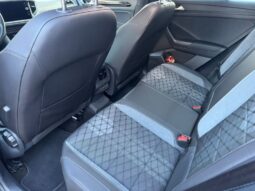 
										Volkswagen T-Roc 1.0 TSI 110 CV R-LINE full									
