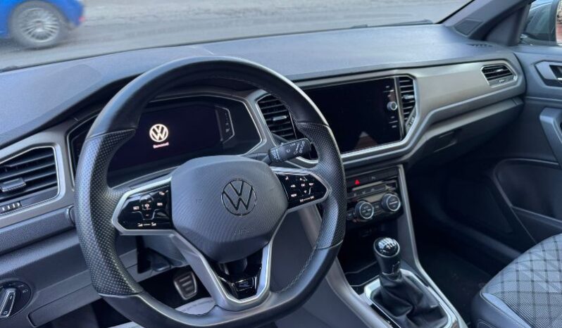 
								Volkswagen T-Roc 1.0 TSI 110 CV R-LINE full									