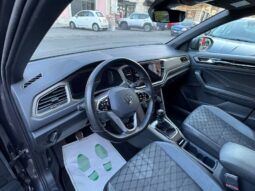 
										Volkswagen T-Roc 1.0 TSI 110 CV R-LINE full									