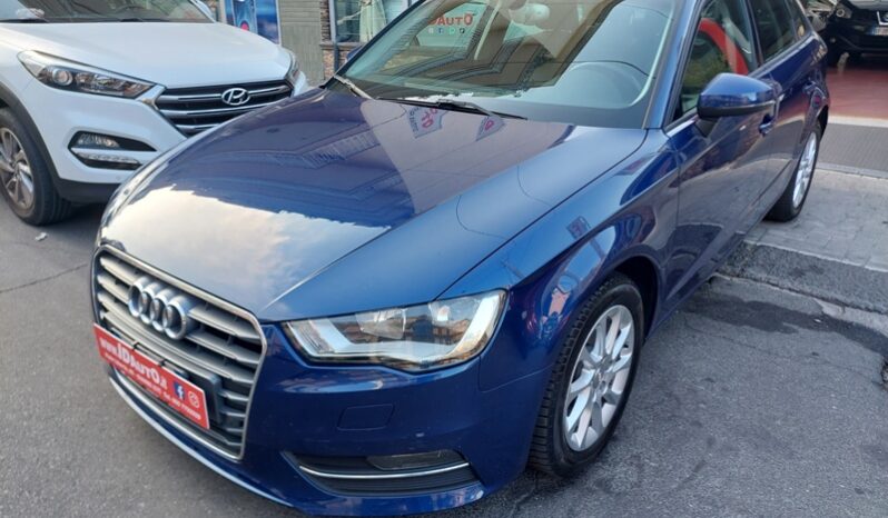 
								Audi A3 SPB 1.6 TDI 110 CV clean diesel Attraction full									