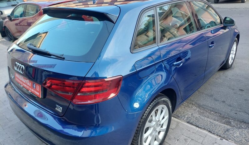 
								Audi A3 SPB 1.6 TDI 110 CV clean diesel Attraction full									