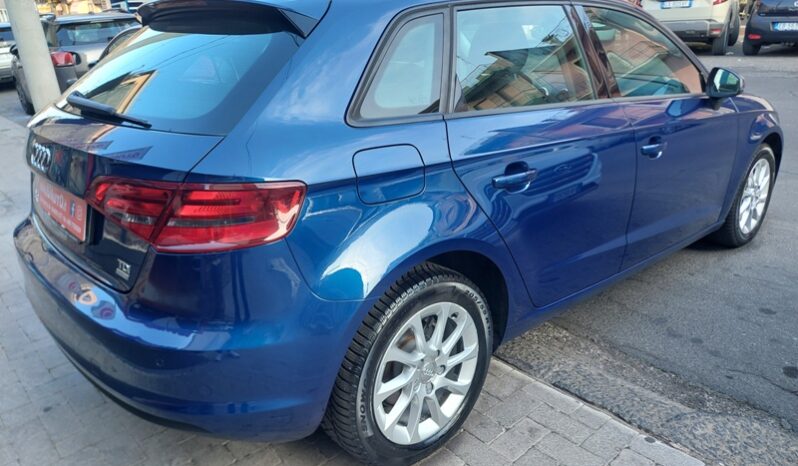 
								Audi A3 SPB 1.6 TDI 110 CV clean diesel Attraction full									