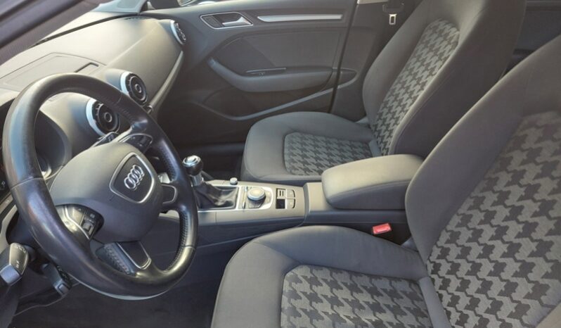 
								Audi A3 SPB 1.6 TDI 110 CV clean diesel Attraction full									