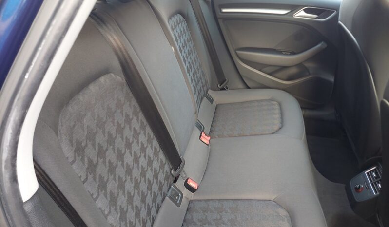 
								Audi A3 SPB 1.6 TDI 110 CV clean diesel Attraction full									