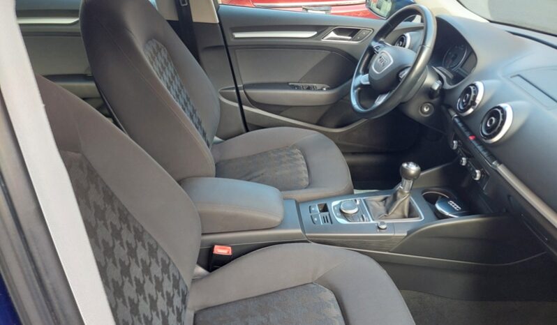 
								Audi A3 SPB 1.6 TDI 110 CV clean diesel Attraction full									