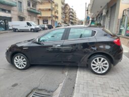 
										Alfa Romeo Giulietta 1.6 JTDm-2 120 CV Distinctive full									