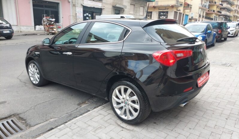 
								Alfa Romeo Giulietta 1.6 JTDm-2 120 CV Distinctive full									