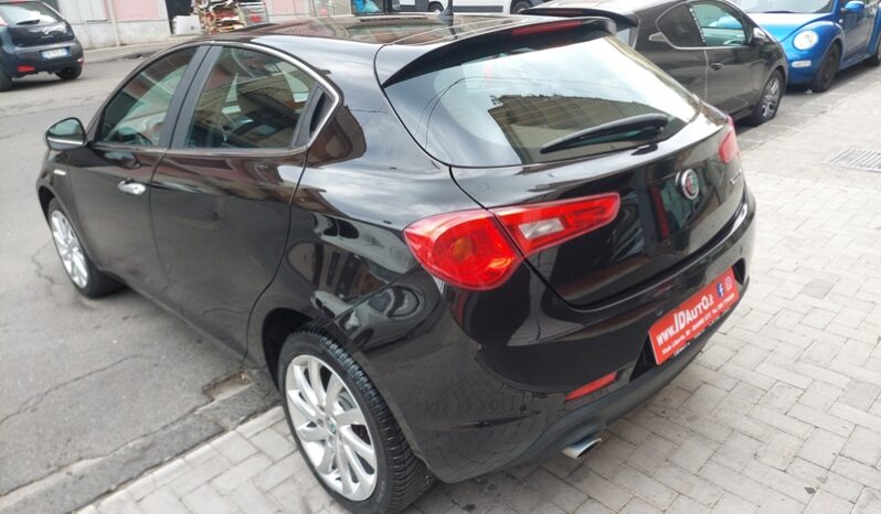 
								Alfa Romeo Giulietta 1.6 JTDm-2 120 CV Distinctive full									