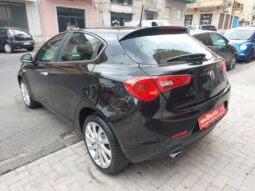 
										Alfa Romeo Giulietta 1.6 JTDm-2 120 CV Distinctive full									