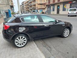 
										Alfa Romeo Giulietta 1.6 JTDm-2 120 CV Distinctive full									