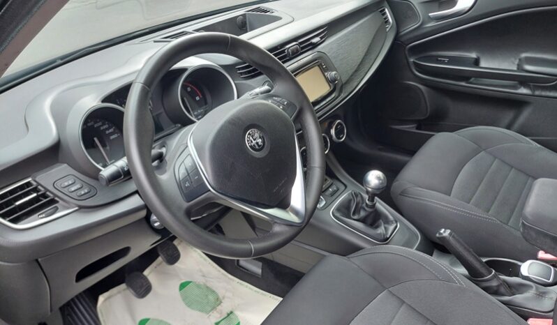 
								Alfa Romeo Giulietta 1.6 JTDm-2 120 CV Distinctive full									