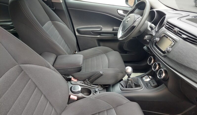 
								Alfa Romeo Giulietta 1.6 JTDm-2 120 CV Distinctive full									