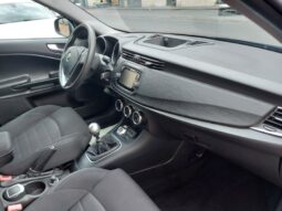 
										Alfa Romeo Giulietta 1.6 JTDm-2 120 CV Distinctive full									