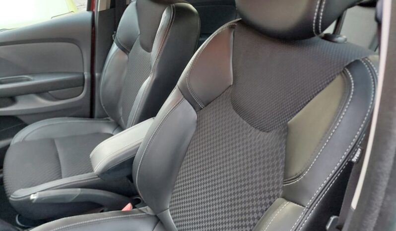 
								Renault Clio 1.5 dCi 8V 90 CV 5 porte Duel full									