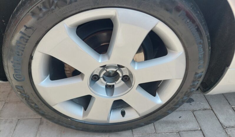 
								Audi A4 Cabriolet 2.5 V6 TDI 163 CV cat full									