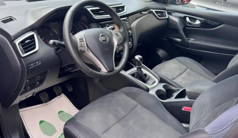 
								Nissan Qashqai 1.5 dCi 110 CV N-Connecta full									
