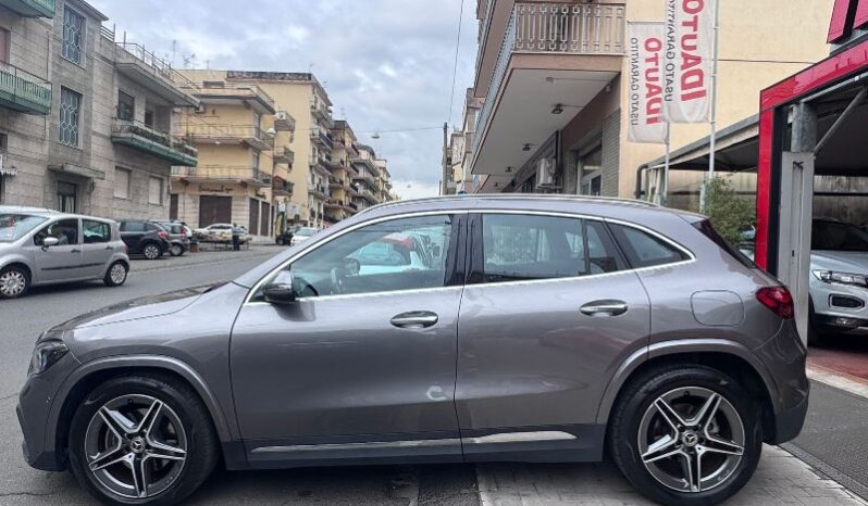 
								Mercedes-benz GLA 1.3 Hybrid 136 CV 180 Automatic AMG Line Premium Plus full									