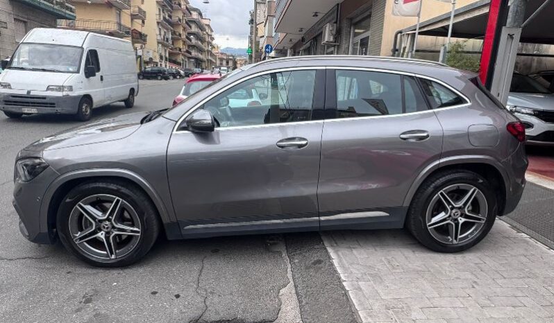 
								Mercedes-benz GLA 1.3 Hybrid 136 CV 180 Automatic AMG Line Premium Plus full									