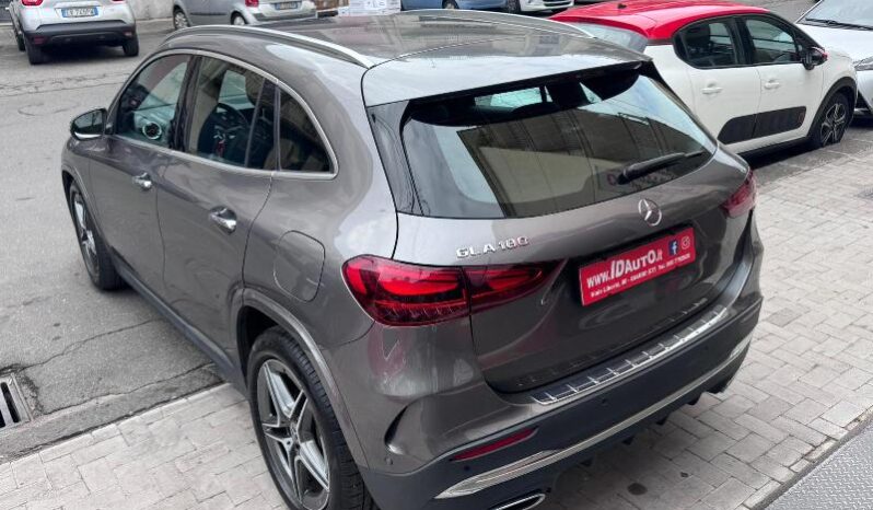 
								Mercedes-benz GLA 1.3 Hybrid 136 CV 180 Automatic AMG Line Premium Plus full									