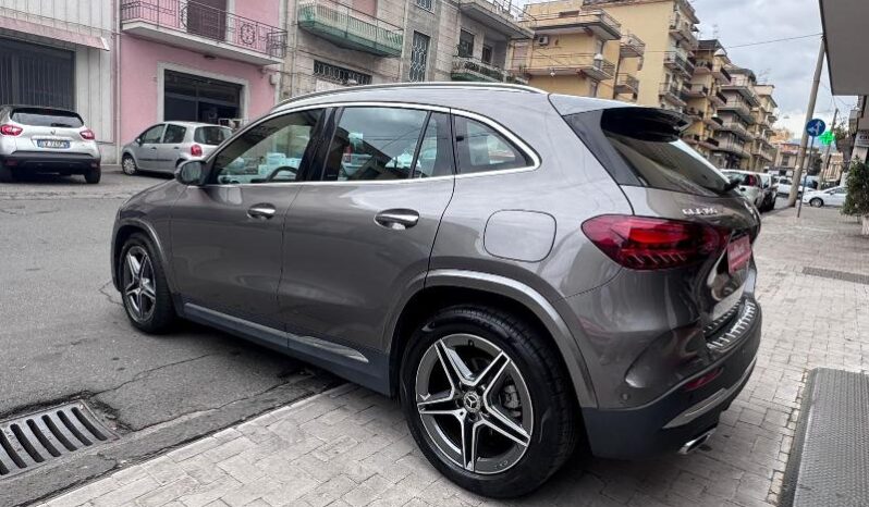 
								Mercedes-benz GLA 1.3 Hybrid 136 CV 180 Automatic AMG Line Premium Plus full									