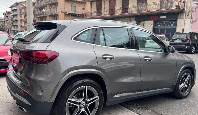 
								Mercedes-benz GLA 1.3 Hybrid 136 CV 180 Automatic AMG Line Premium Plus full									