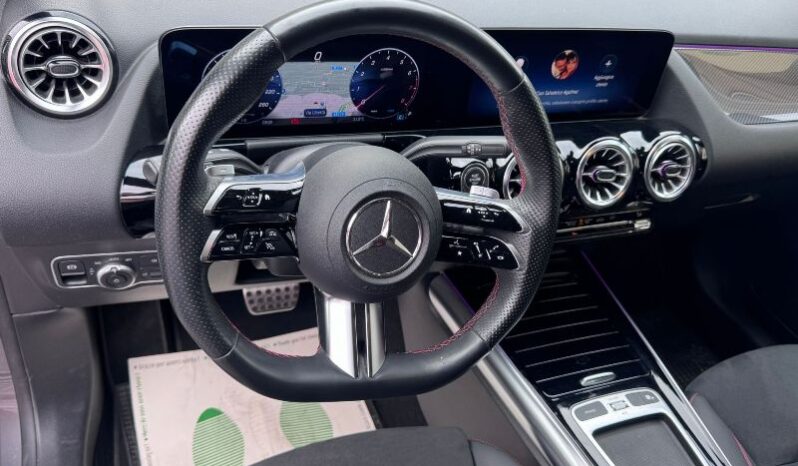 
								Mercedes-benz GLA 1.3 Hybrid 136 CV 180 Automatic AMG Line Premium Plus full									