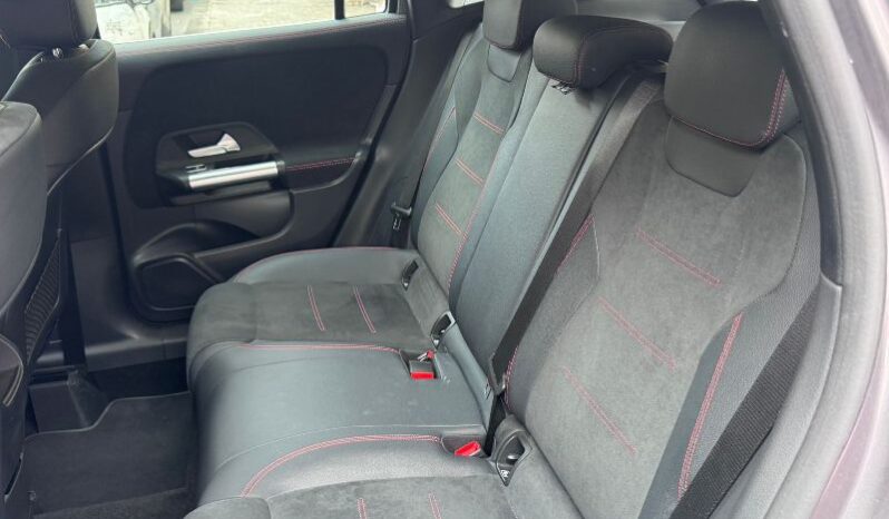 
								Mercedes-benz GLA 1.3 Hybrid 136 CV 180 Automatic AMG Line Premium Plus full									