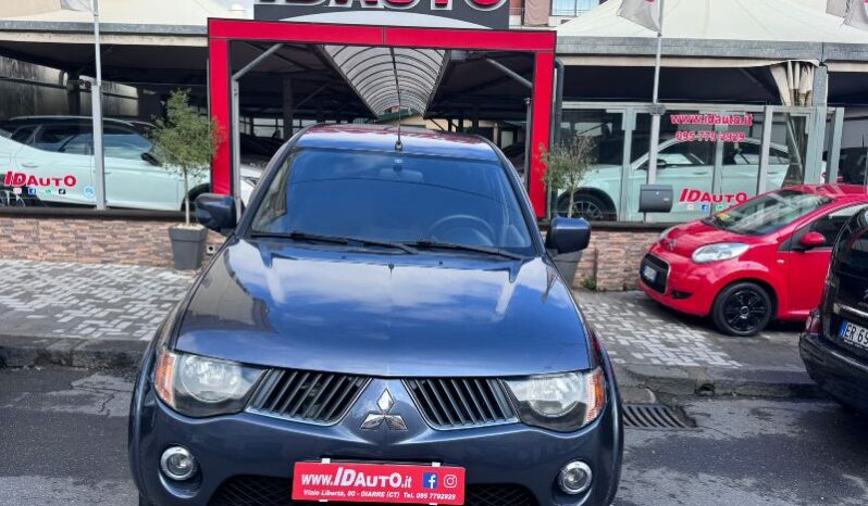 
								Mitsubishi L200 2.5 DI-D/136CV Double Cab Invite full									